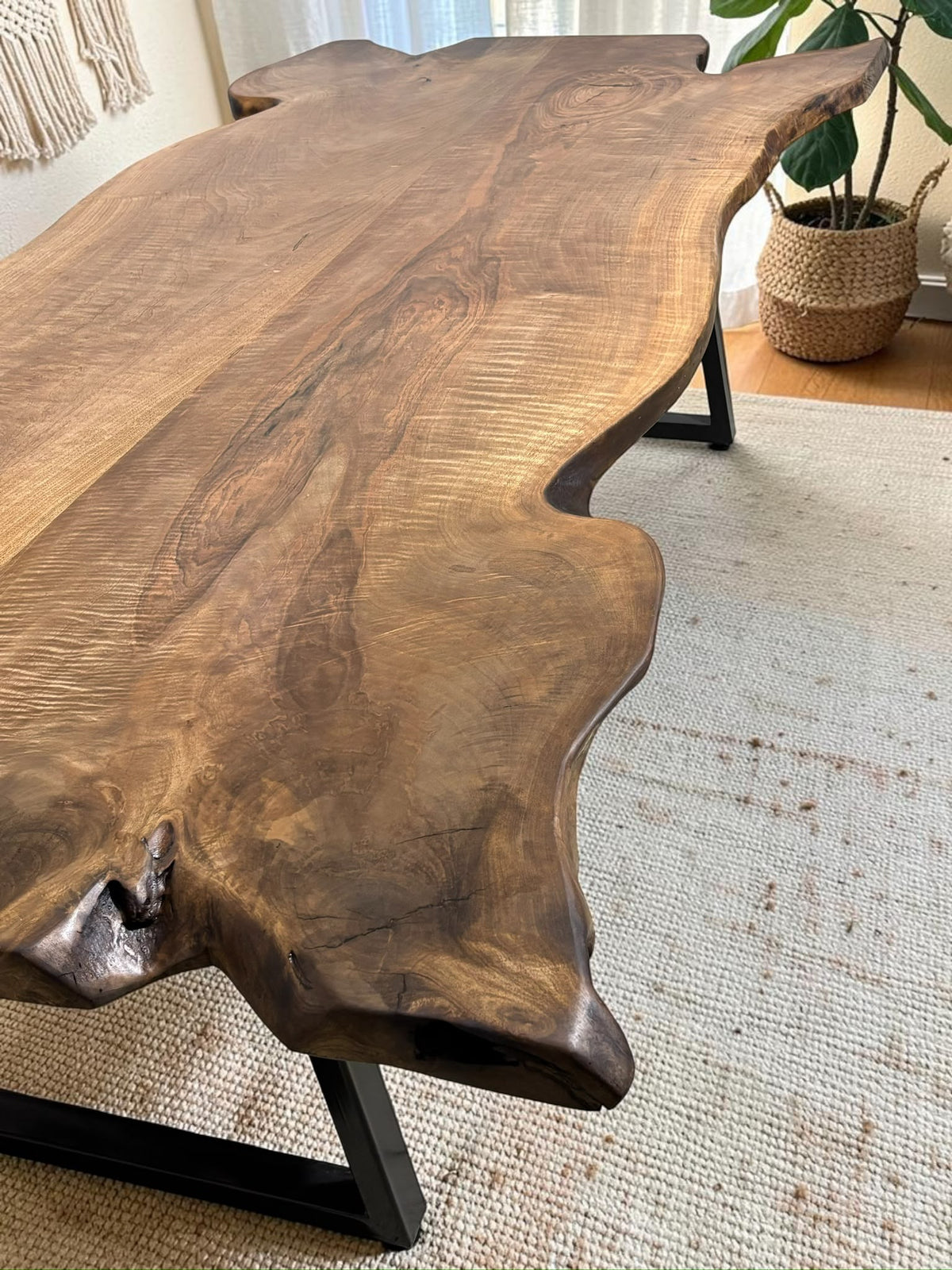 NATURAL LIVE EDGE CHARACTER